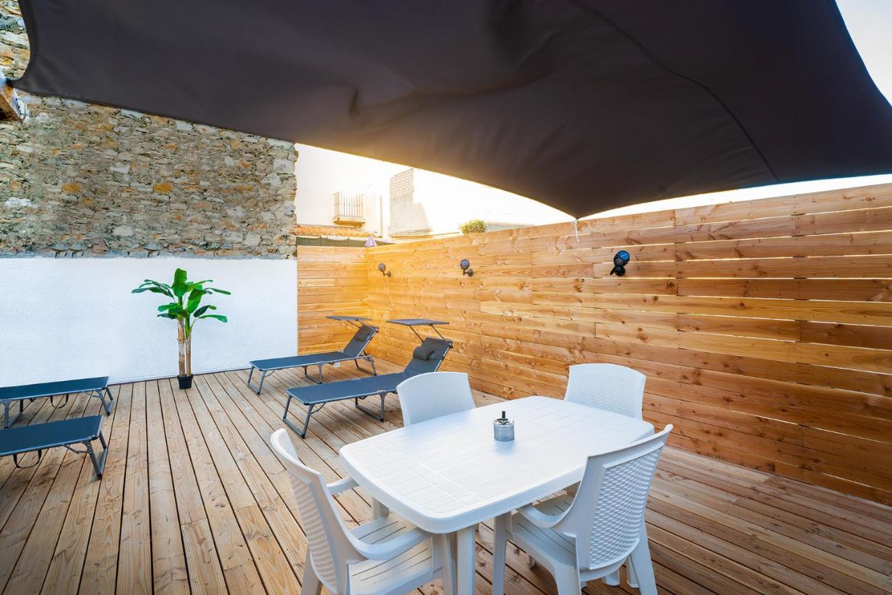 Superbe Appartement A 2 Pas Des Halles, Climatise, Terrasse, Garage Narbonne Kültér fotó